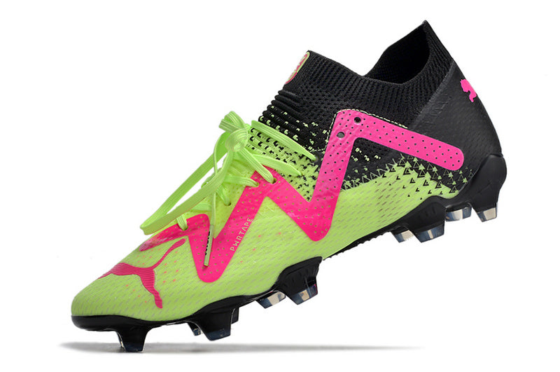 CHUTEIRA PUMA FUTURE ULTIMATE CAMPO "TRICKS" PRETA E VERDE