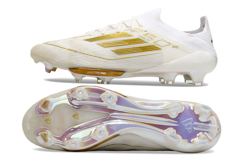 CHUTEIRA ADIDAS F50.1 LIGHTSTRIKE PRO ELITE CAMPO - BRANCA