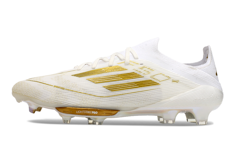 CHUTEIRA ADIDAS F50.1 LIGHTSTRIKE PRO ELITE CAMPO - BRANCA