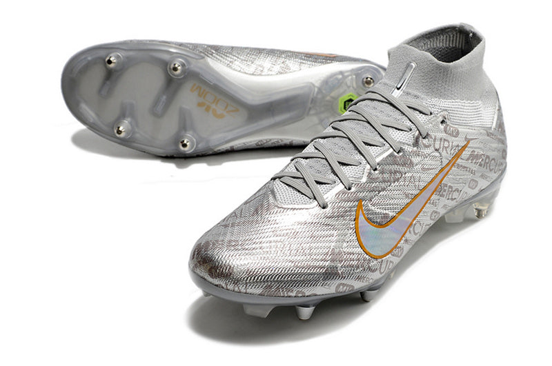 CHUTEIRA NIKE AIR ZOOM MERCURIAL SUPERFLY 9 ELITE TRAVA MISTA FIXA "XXV" - PRATA