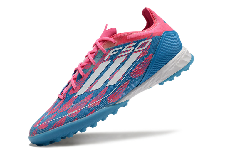 CHUTEIRA ADIDAS F50 SOCIETY "REEMERGENCE" - AZUL E ROSA