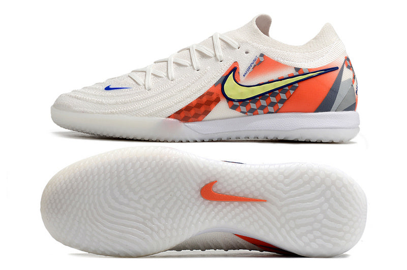 CHUTEIRA NIKE PHANTOM GX II ELITE FUTSAL "BARNA" - BRANCA E LARANJA