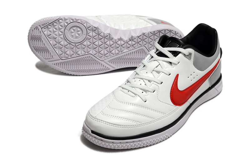 CHUTEIRA NIKE GATO FUTSAL - BRANCA E CINZA