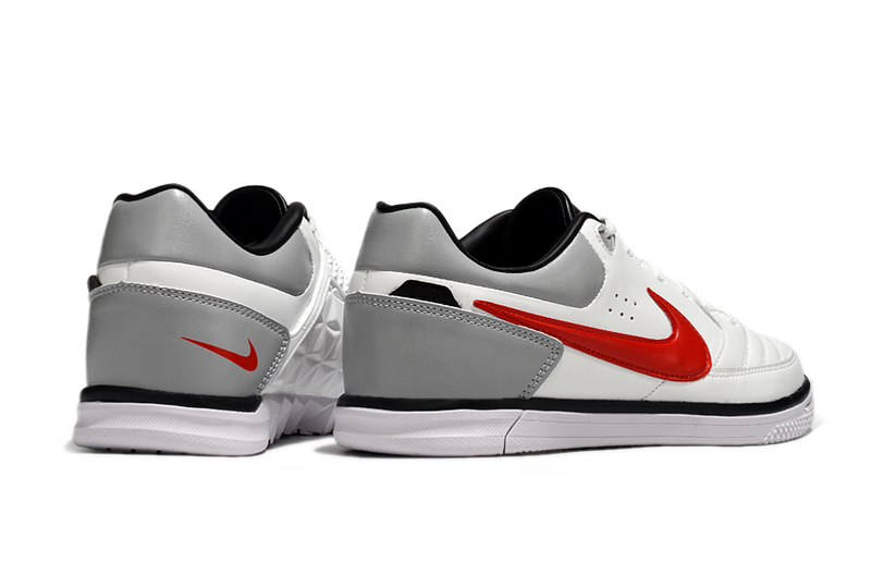 CHUTEIRA NIKE GATO FUTSAL - BRANCA E CINZA