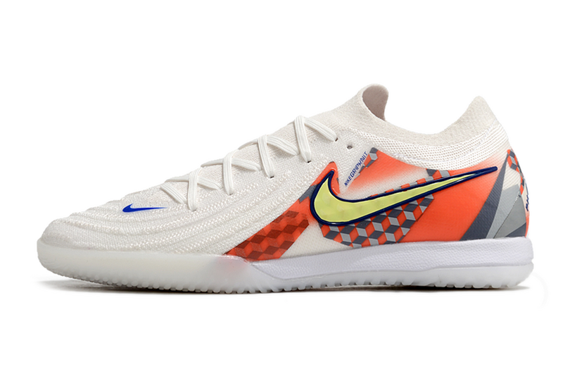 CHUTEIRA NIKE PHANTOM GX II ELITE FUTSAL "BARNA" - BRANCA E LARANJA