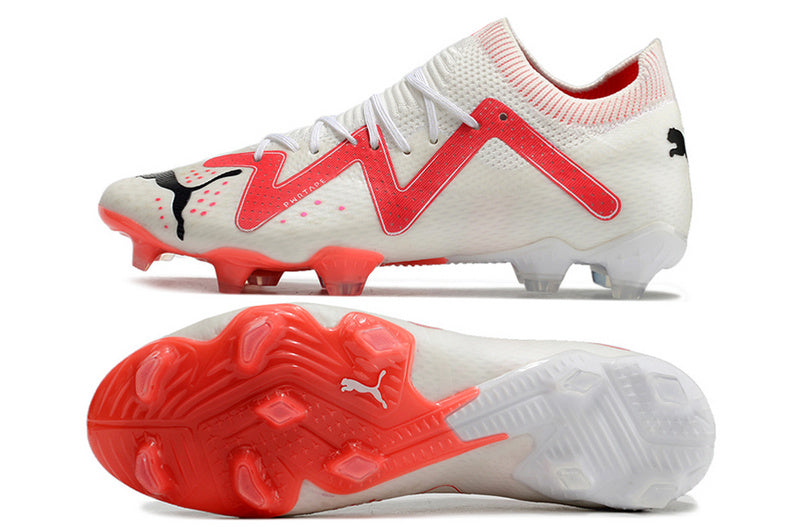 CHUTEIRA PUMA FUTURE ULTIMATE CAMPO "BREAKTHROUGHT" BRANCA E VERMELHA