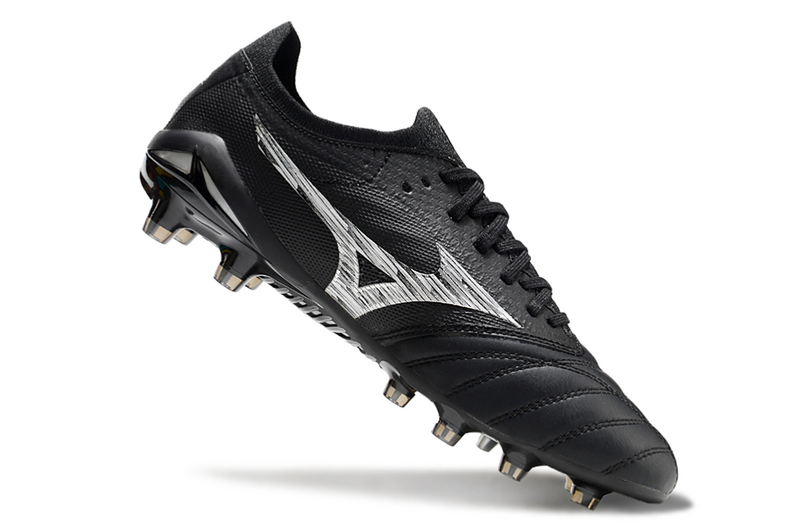 CHUTEIRA MIZUNO MORELIA NEO IV JAPAN CAMPO "UNLIMITED BLACK" - PRETA E BRANCA
