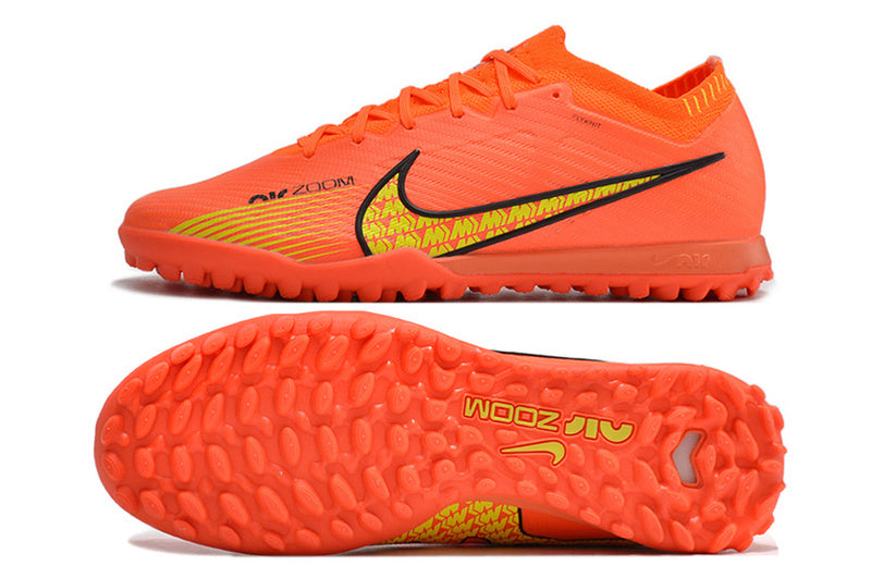 CHUTEIRA NIKE MERCURIAL AIR ZOOM VAPOR 15 ELITE SOCIETY - LARANJA