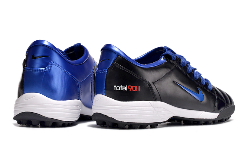CHUTEIRA NIKE TOTAL 90 III SOCIETY - PRETA E AZUL