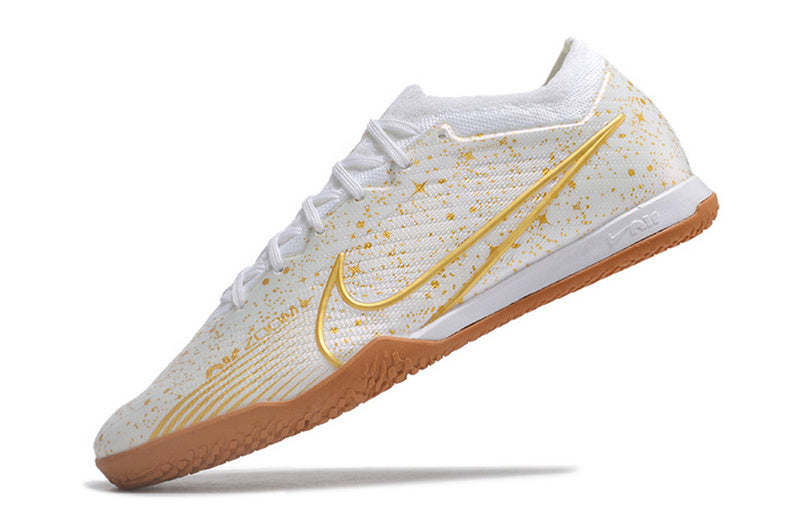 CHUTEIRA NIKE AIR ZOOM MERCURIAL VAPOR 15 ELITE FUTSAL - BRANCA E DOURADA
