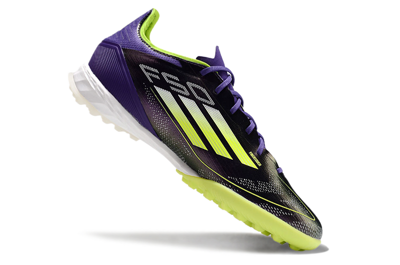CHUTEIRA ADIDAS F50 SOCIETY "FAST REBORN" - ROXA E VERDE