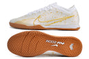 CHUTEIRA NIKE AIR ZOOM MERCURIAL VAPOR 15 ELITE FUTSAL - BRANCA E DOURADA