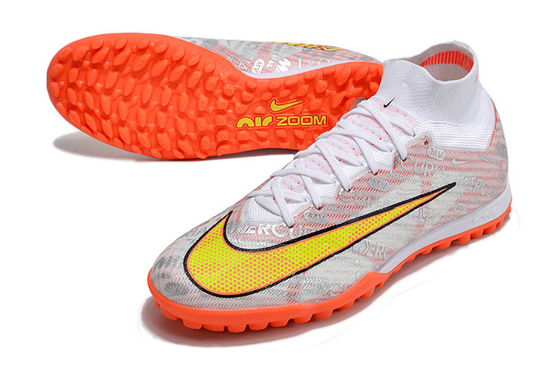 CHUTEIRA NIKE MERCURIAL AIR ZOOM SUPERFLY 9 ELITE SOCIETY - BRANCA E LARANJA
