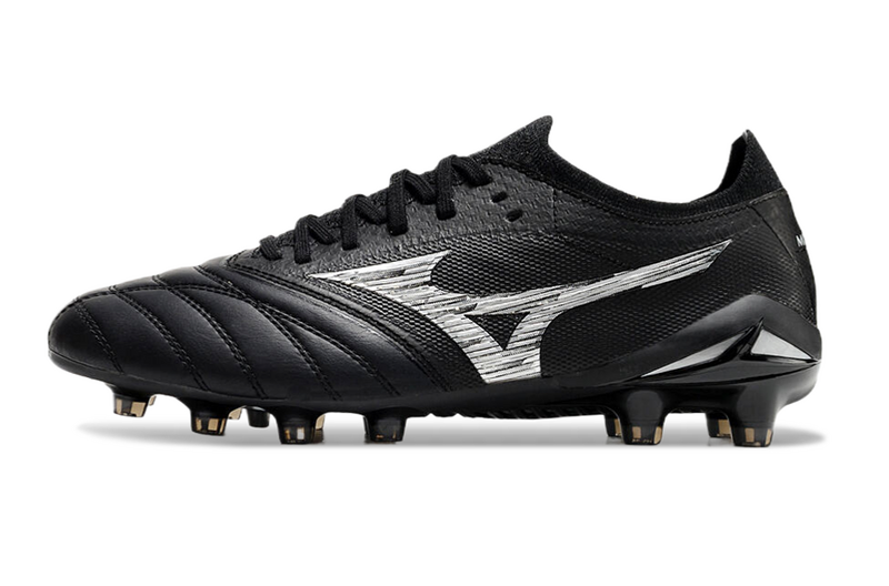 CHUTEIRA MIZUNO MORELIA NEO IV JAPAN CAMPO "UNLIMITED BLACK" - PRETA E BRANCA