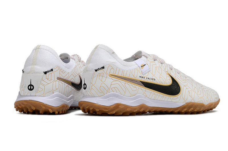 CHUTEIRA NIKE TIEMPO LEGEND 10 SOCIETY "UNITED GOLDEN" - BRANCA E DOURADA