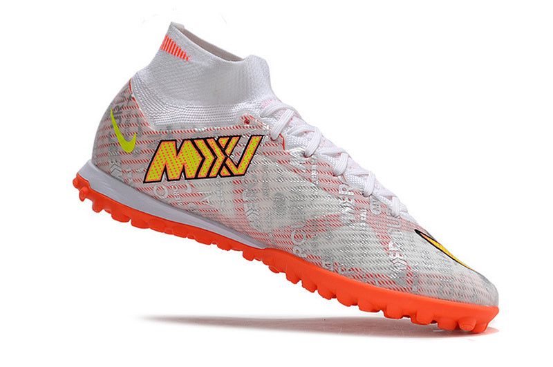 CHUTEIRA NIKE MERCURIAL AIR ZOOM SUPERFLY 9 ELITE SOCIETY - BRANCA E LARANJA