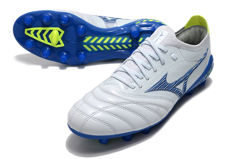 CHUTEIRA MIZUNO MORELIA NEO III JAPAN CAMPO - BRANCA E AZUL