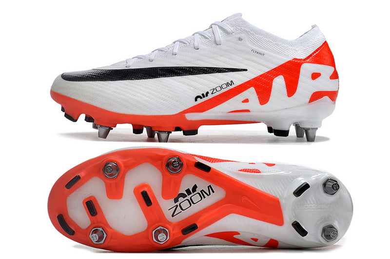 CHUTEIRA NIKE AIR ZOOM MERCURIAL VAPOR 15 ELITE TRAVA MISTA "READY" - BRANCA E LARANJA