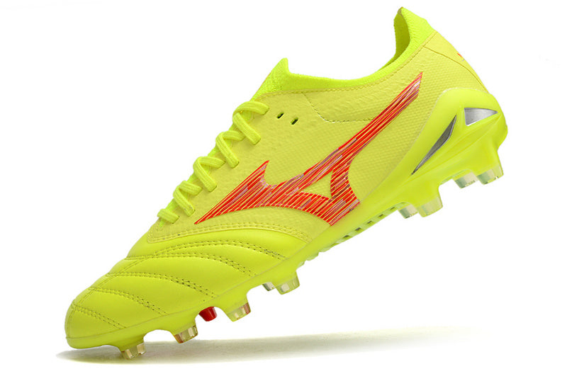 CHUTEIRA MIZUNO MORELIA NEO IV JAPAN CAMPO  "DYNA" - AMARELA E LARANJA