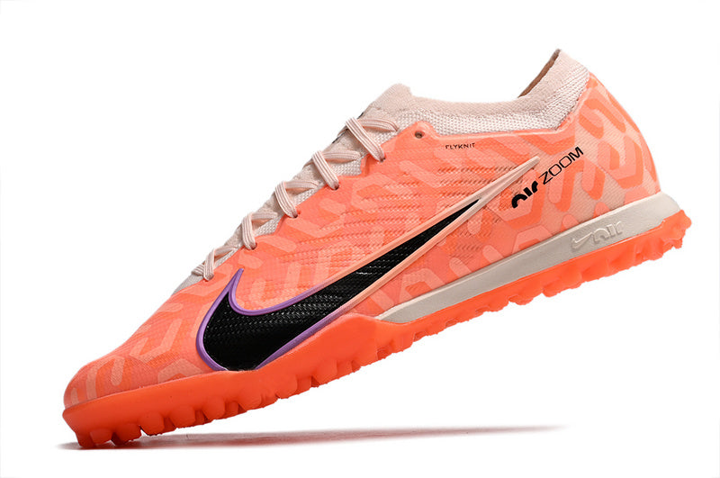 CHUTEIRA NIKE MERCURIAL AIR ZOOM VAPOR 15 ELITE SOCIETY "UNITED" - LARANJA
