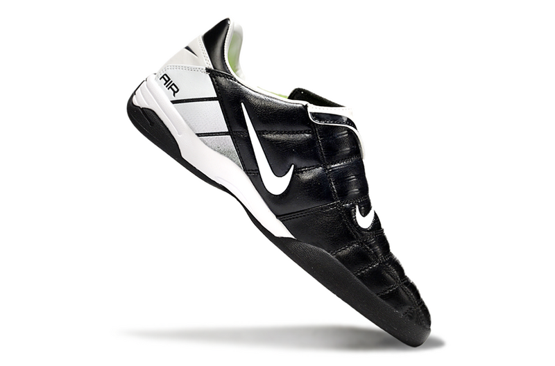 CHUTEIRA NIKE AIR ZOOM TOTAL 90 III FUTSAL - PRETA E BRANCA