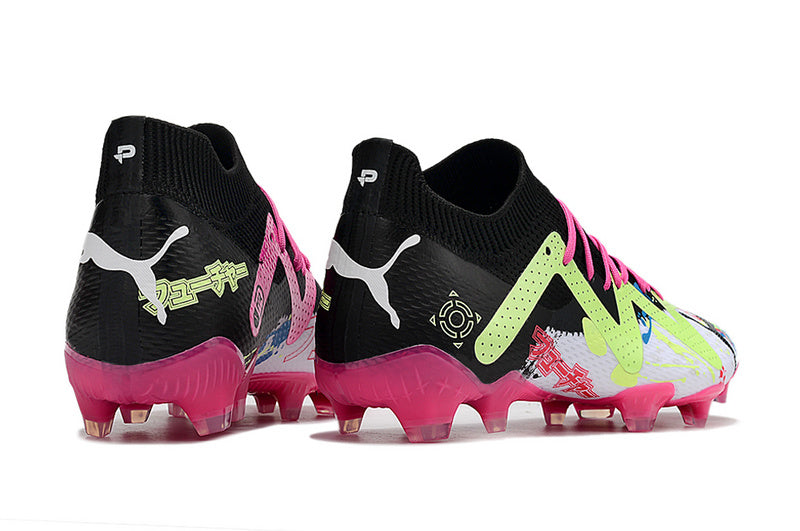 CHUTEIRA PUMA FUTURE ULTIMATE CAMPO "POWERCAT TOKYO" - PRETA E ROSA