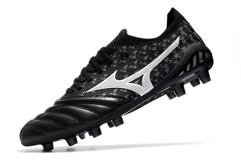 CHUTEIRA MIZUNO MORELIA NEO III JAPAN CAMPO - PRETA E BRANCA