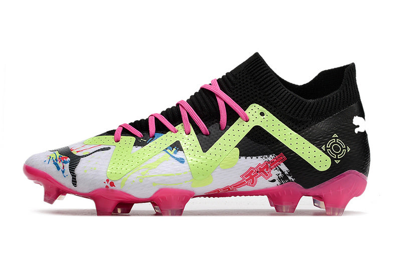 CHUTEIRA PUMA FUTURE ULTIMATE CAMPO "POWERCAT TOKYO" - PRETA E ROSA
