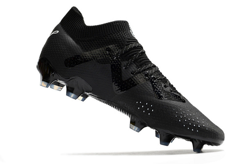 CHUTEIRA PUMA FUTURE ULTIMATE CAMPO "ECLIPSE" - PRETA
