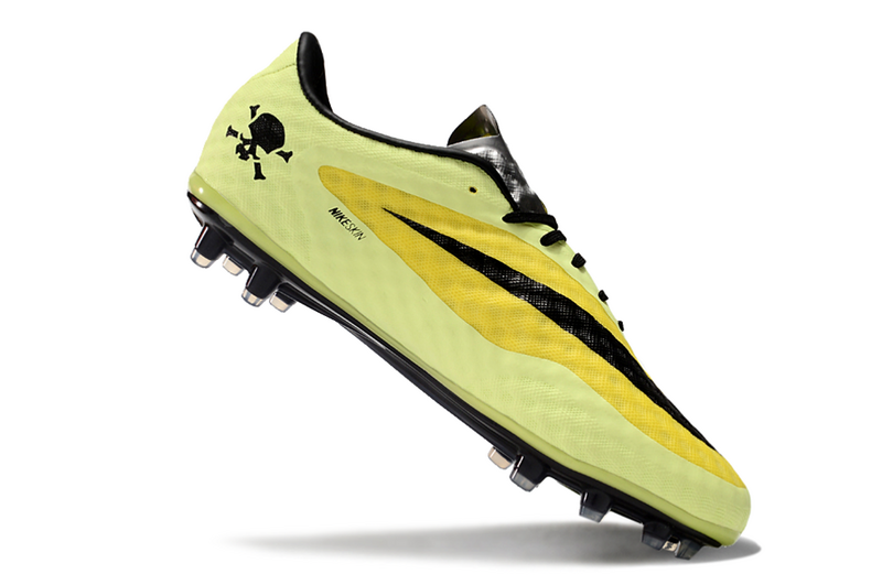 CHUTEIRA NIKE HYPERVENOM ELITE CAMPO - AMARELA E PRETA