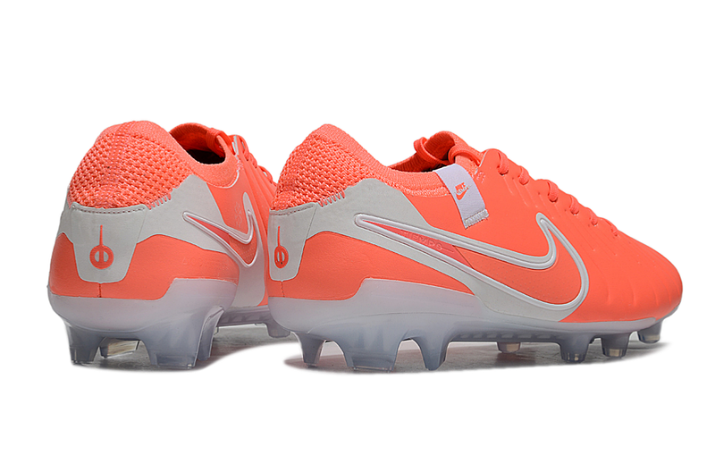 CHUTEIRA NIKE TIEMPO LEGEND 10 ELITE CAMPO - LARANJA E BRANCA