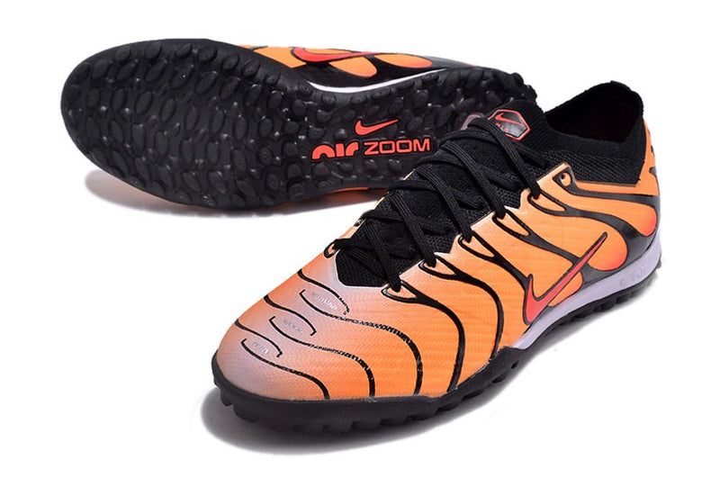 CHUTEIRA NIKE TN MERCURIAL AIR ZOOM VAPOR 15 ELITE SOCIETY -  LARANJA